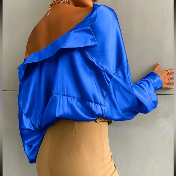 Solid Blouse - Picture 2 of 5